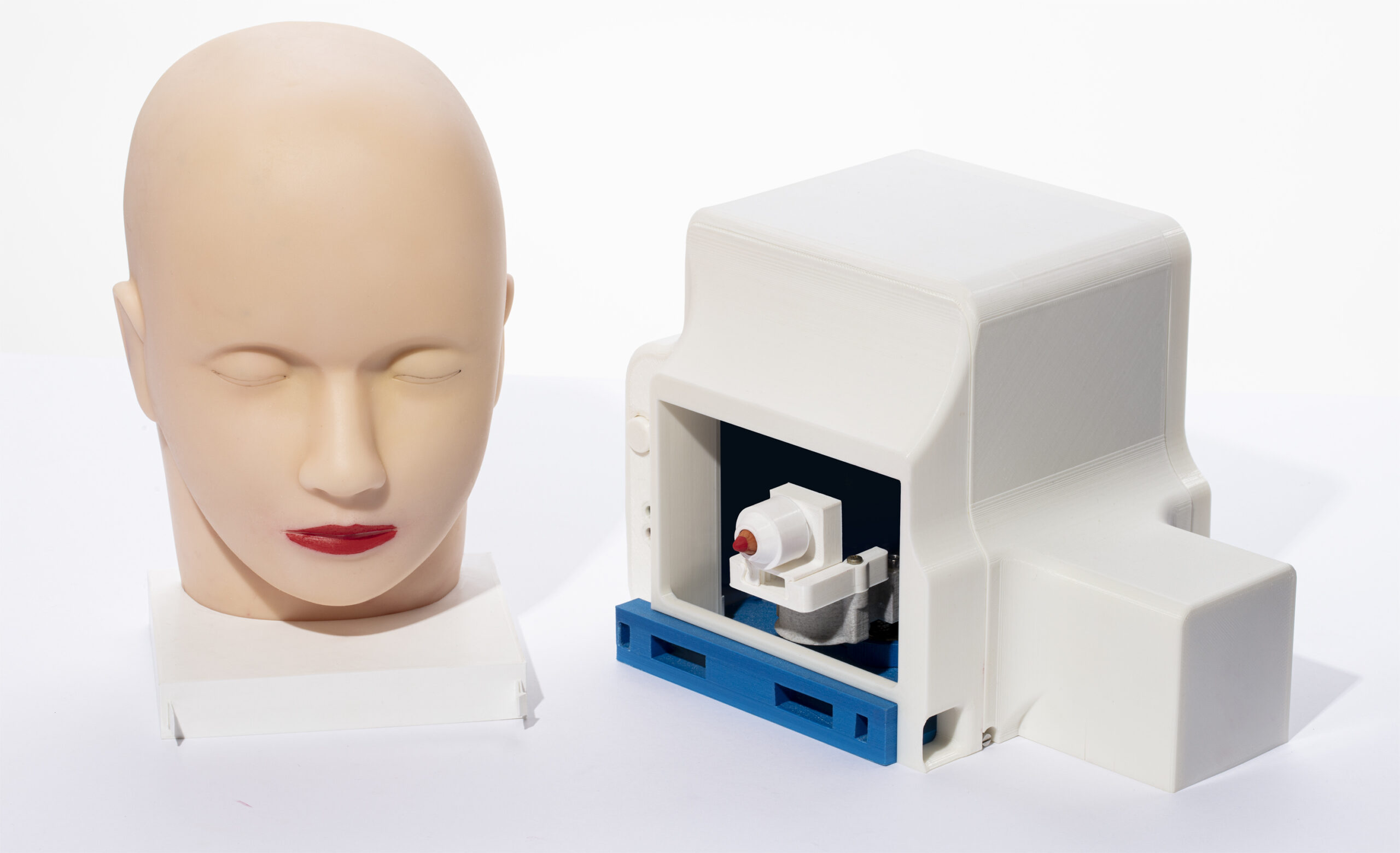 Imagem batom inteligente com uma boneca e dispositivo tecnológico de inteligência artificial