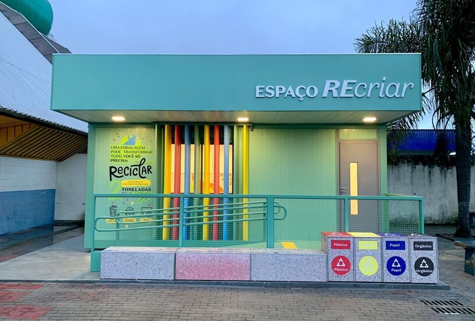 http://Imagem%20espaço%20Recriar.%20Loja%20reciclável