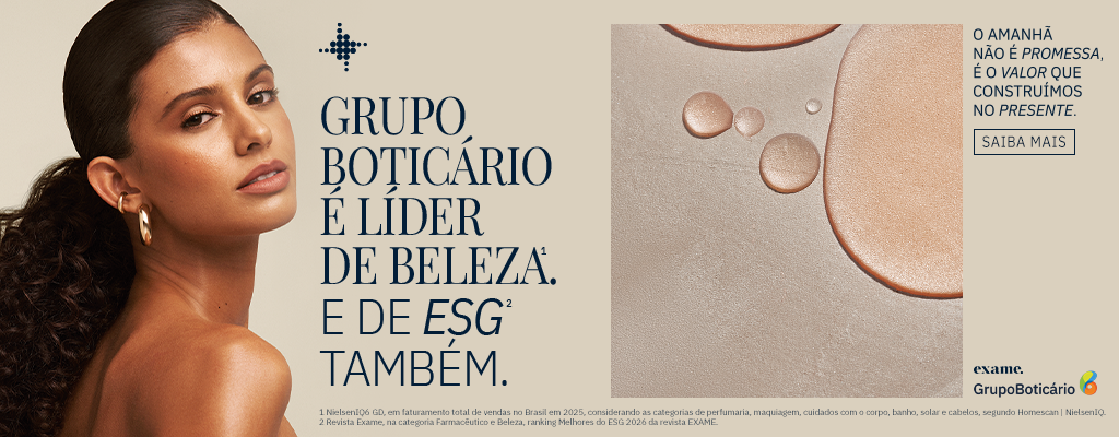 Mulher com brincos dourados e texto "Grupo Boticário é líder de beleza e de ESG também."